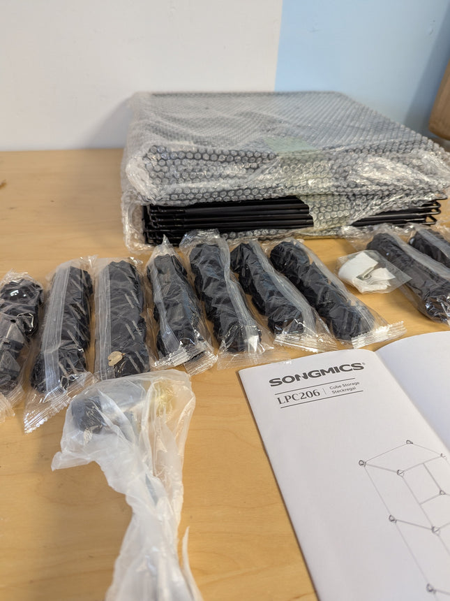 SONGMICS 6 Cube Storage Organizer, DIY Closet Shelf, Plastic Clothes Organizer,