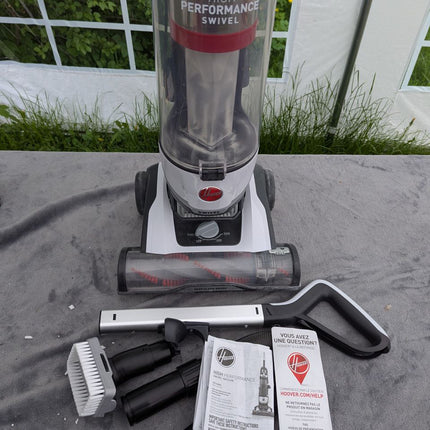 Hoover MaxLife Elite Swivel Vacuum Cleaner with HEPA Media Filtration, Bagless M