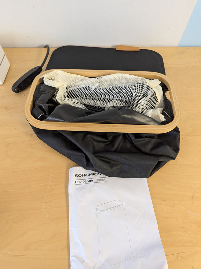 SONGMICS Laundry Hamper with Lid, Slim Laundry Basket, 17.2 Gallons (65L), Space