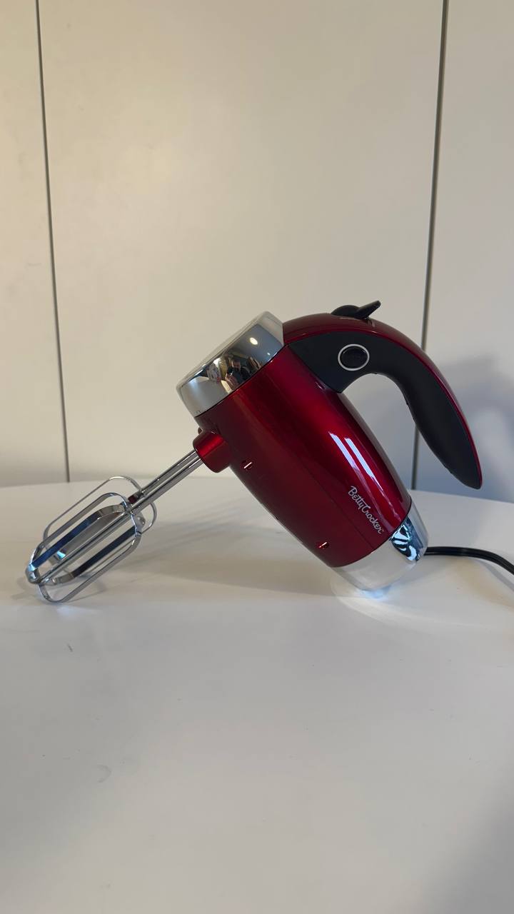 Betty Crocker 7-Speed Hand Mixer with Mini Stand