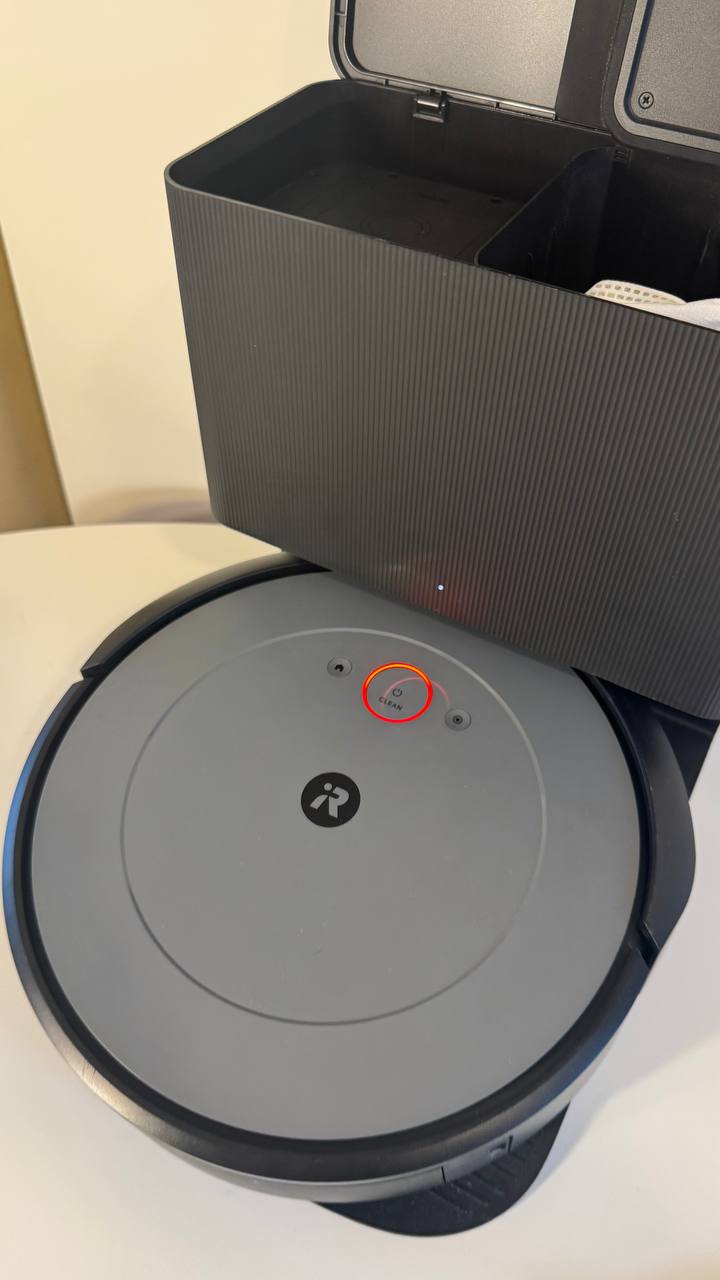 iRobot Roomba i3+ EVO (3554) Robot Vacuum