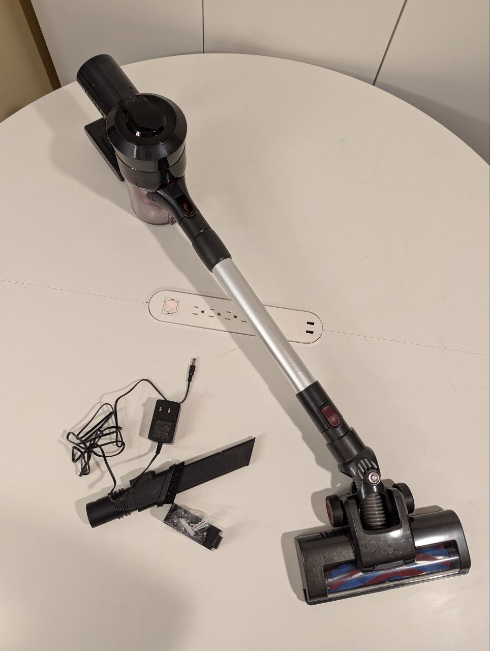Cordless Vacuum Cleaner: 450W, 38KPa with LED Display, Up to 55 Min Runtime