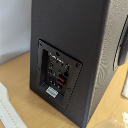 Rockford Fosgate P300-12T Punch 8" 300W Powered Truck Subwoofer Enclosure System