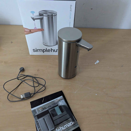 simplehuman 266 ml 9 oz Sensor Pump, Touch-Free Rechargeable Liquid Soap Dispens