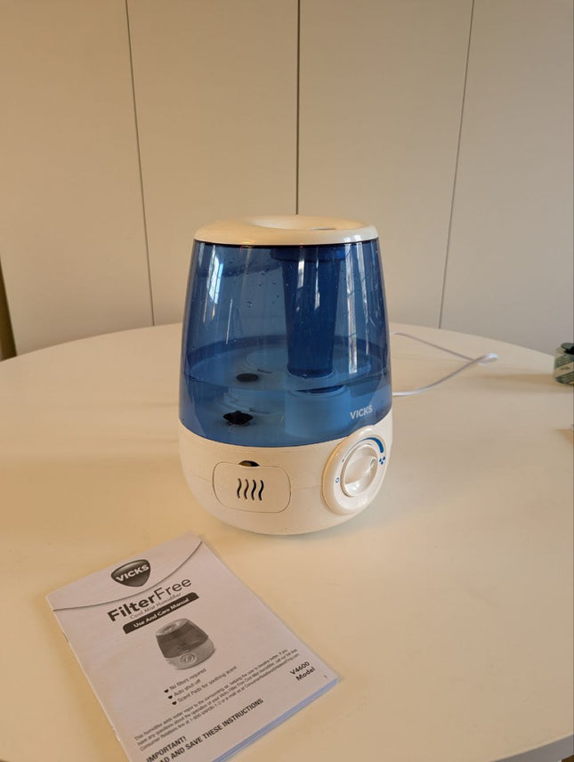 Vicks V4600-CAN Filter-Free Ultrasonic Cool Mist Humidifier, Medium Room Humidif
