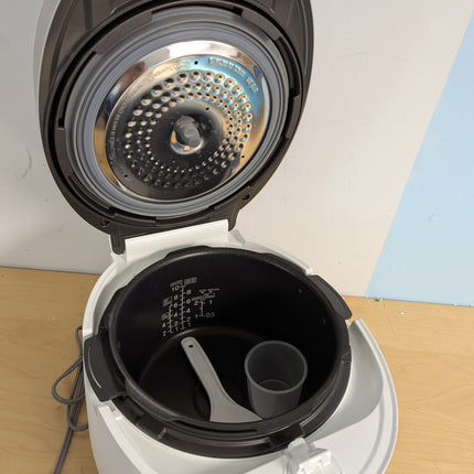 CUCKOO CRP-ST1009F 10-Cup (Uncooked) Twin Pressure Rice Cooker & Warmer 12 Menu