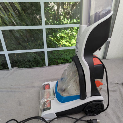 Hoover PowerDash Pet Compact Carpet Cleaner, Shampooer Machine, Lightweight, wit