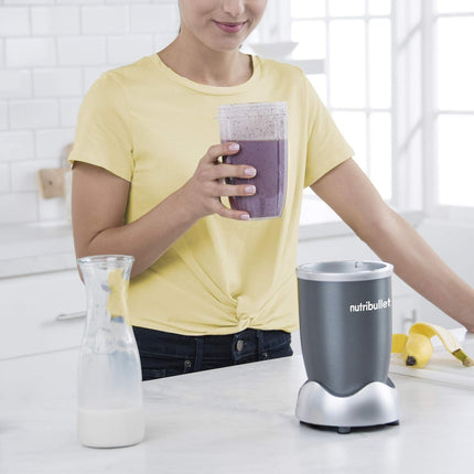 NutriBullet 600 Superfood Nutrition Extractor, Blender & Mixer System (8-Piece S