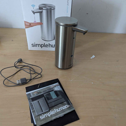 simplehuman 266 ml 9 oz Sensor Pump, Touch-Free Rechargeable Liquid Soap Dispens