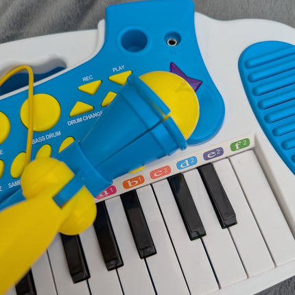 Love&Mini Piano Toy Keyboard for Kids Multifunctional Music Instruments with Mic