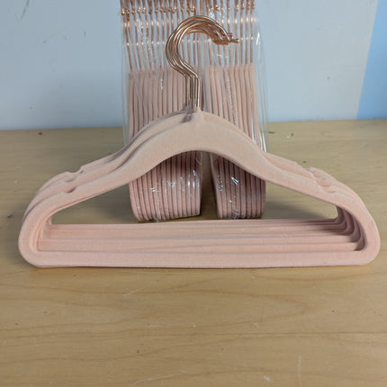 SONGMICS Velvet Hangers, Non-Slip Hanger, Rose Gold Color Swivel Hook, 30-Pack,