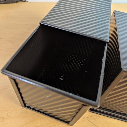 Beasea Pullman Loaf Pan With Lid, 2 Pack Non-Stick Black Carbon Steel Bread Pans