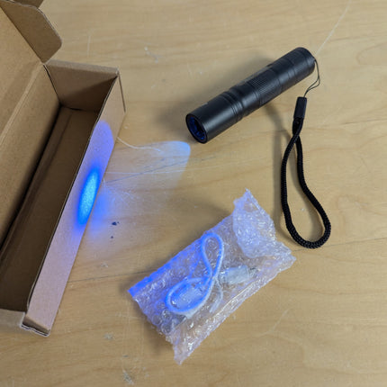 UNROEVS UV Flashlight Rechargeable 365nm Black Light for Pet Urine Detection,Sma