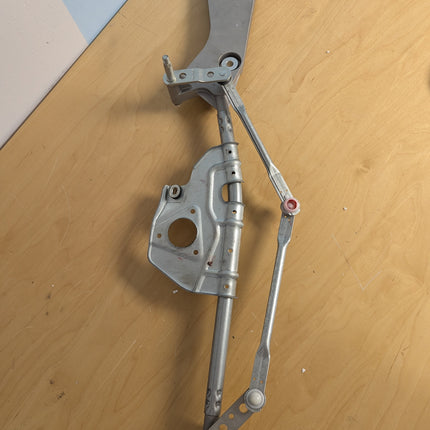 A-Premium Front Windshield Wiper Transmission Linkage Assembly Compatible with M