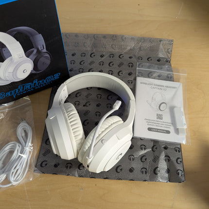 White Wireless Gaming Headset for PS5, PS4, PC, Switch 40-Hour Battery, Type-C C