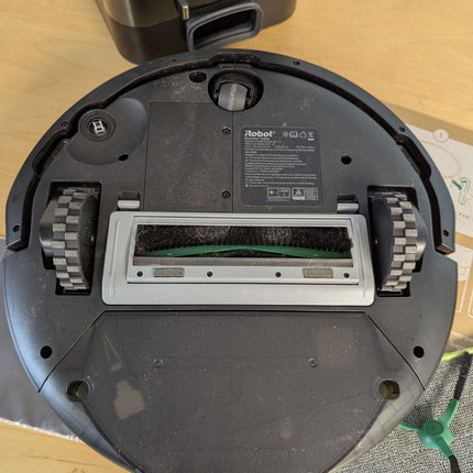 iRobot Roomba 104 Robot Vacuum & Mop - Self-Empties for 75 Days (Over 10 Weeks),