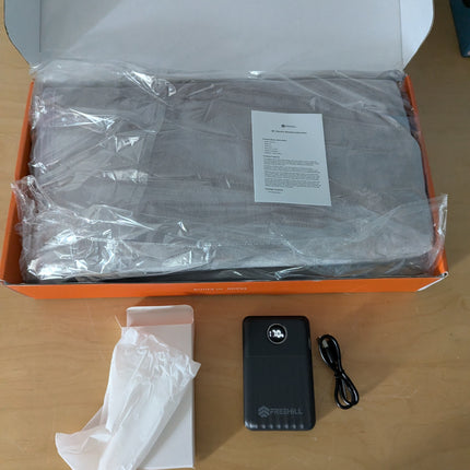 FREEHILL Heated Blanket Battery Operated, 9V Portable Cordless Heated Blanket We