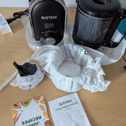 SUSTEAS Cold Press Juicer, 300W, 5.3" Large Feed Chute, 1.5L Capacity