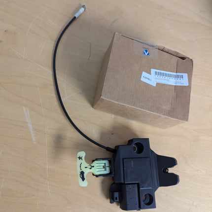 A ABSOPRO Door Lock Actuator Motor Trunk Latch Lock Actuator for Toyota Camry 12