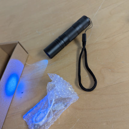 UNROEVS UV Flashlight Rechargeable 365nm Black Light for Pet Urine Detection,Sma