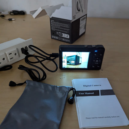5K Digital Camera - Point and Shoot Small Digital Cameras - 72MP UHD Autofocus C