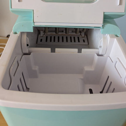 Igloo Automatic Self-Cleaning Portable Electric Countertop Ice Maker Machine wit