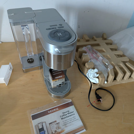 Keurig K-Supreme Plus Single Serve Coffee Maker Bundle - Special Edition