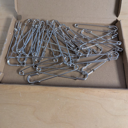 CeAnGye Heavy Duty Safety Pins, 30 Pcs, 4" Silver Metal, Large, Sturdy, Practica