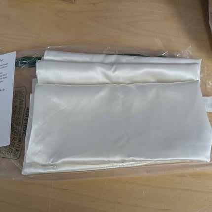 Blissy Silk Pillowcase - 100% Pure Mulberry Silk - 22 Momme 6A High-Grade Fibers