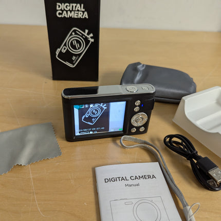 32GB Digital Camera Compact 48MP Autofocus 16X Digital Zoom Photo Camera: 2.8 In