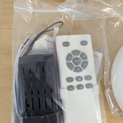 Forrovenco 52 Inch Ceiling Fan with Lights and Remote, White & Gold