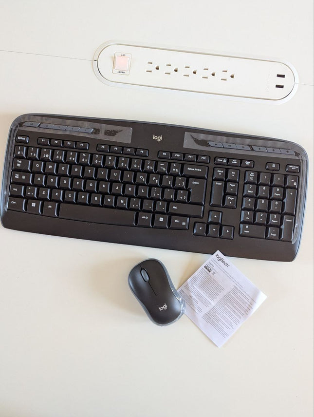 Logitech MK320 Wireless Desktop Keyboard and Mouse Combo