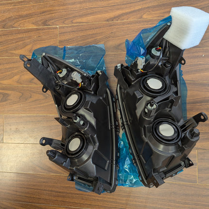 EnSyuSuMa Headlight Assembly Pair for Toyota RAV4 2009-2012, Left Driver & Right Passenger Side, Halogen, Clear Lens