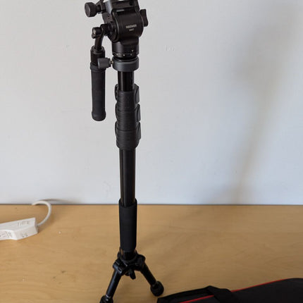 Neewer carbon fiber monopod with Fluid Head with +/-10° Leveling Base(⌀37mm), Me