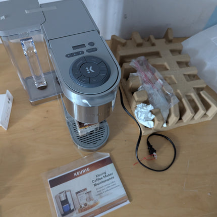 Keurig K-Supreme Plus Single Serve Coffee Maker Bundle - Special Edition