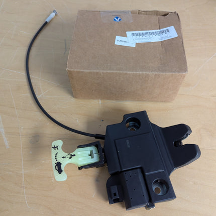 A ABSOPRO Door Lock Actuator Motor Trunk Latch Lock Actuator for Toyota Camry 12