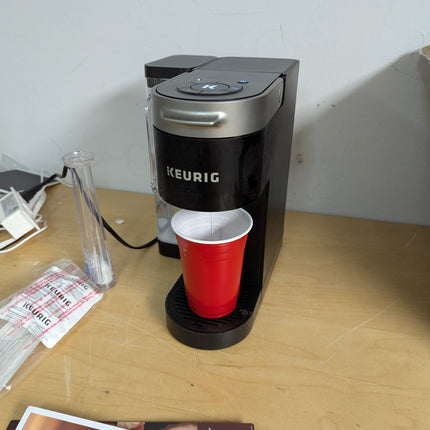 (Used - fair) Keurig K-Supreme Single Serve K-Cup Pod Coffee Maker, With MultiSt