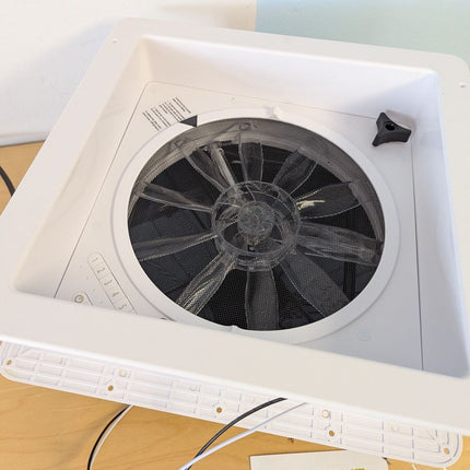 RV Roof Vent Fan 6-Speed-Reversible