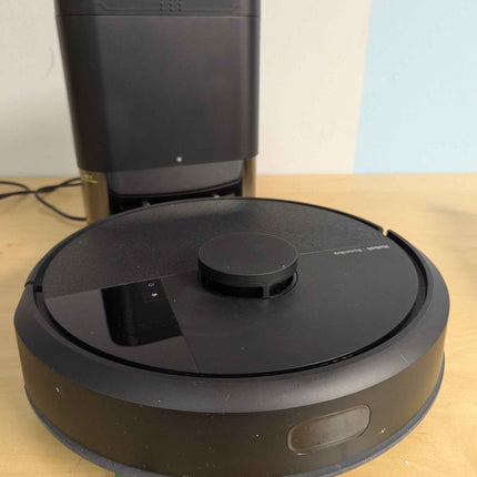 iRobot Roomba 104 2in1 Vacuum & Mop Robot - Self-Empties for 75 Days, Intense Po