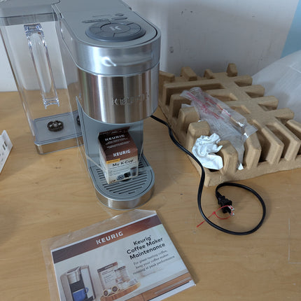 Keurig K-Supreme Plus Single Serve Coffee Maker Bundle - Special Edition