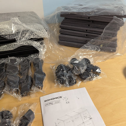 SONGMICS Cube Storage Organizer with Storage Boxes, 9-Cube Organizer, 9 Collapsi