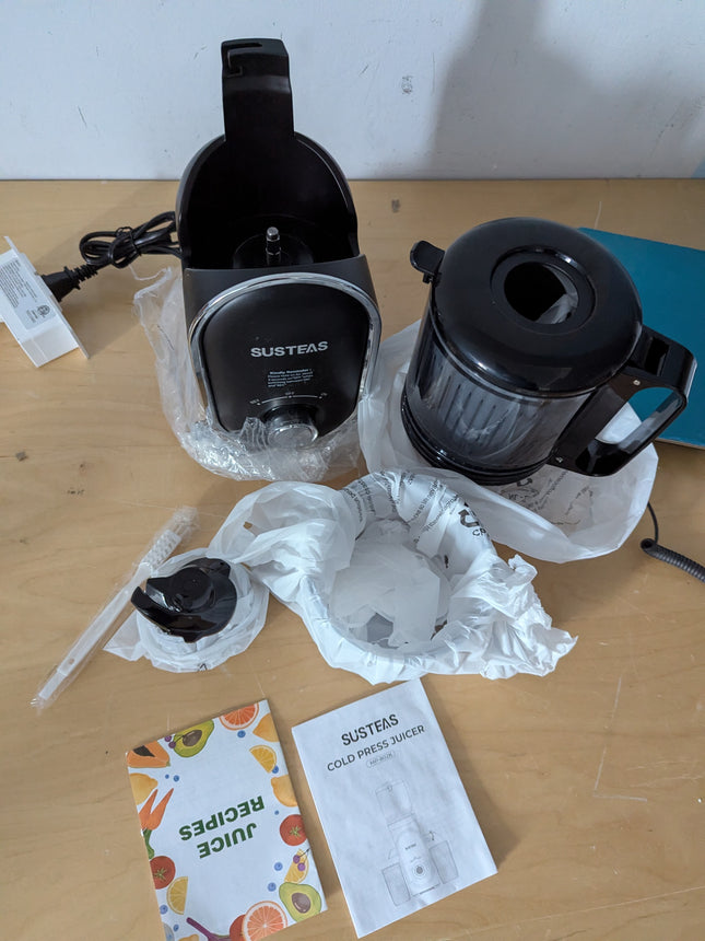 SUSTEAS Cold Press Juicer, 300W, 5.3" Large Feed Chute, 1.5L Capacity