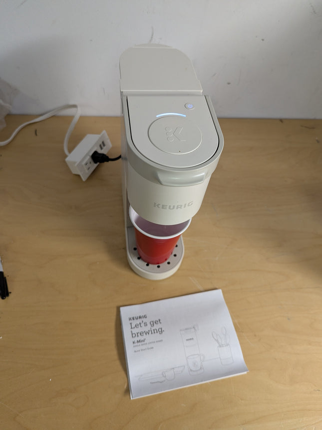 Keurig K-Mini Single Serve K-Cup Pod Coffee Maker, Featuring An Ultra-sleek Desi