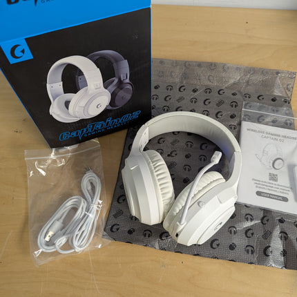 White Wireless Gaming Headset for PS5, PS4, PC, Switch 40-Hour Battery, Type-C C
