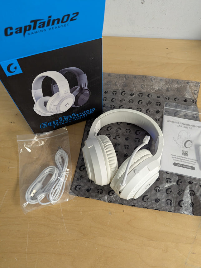 White Wireless Gaming Headset for PS5, PS4, PC, Switch 40-Hour Battery, Type-C C