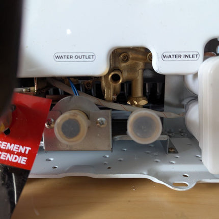 Camplux 10L Outdoor Portable Gas Water Heater, Tankless Propane Water Heater wit