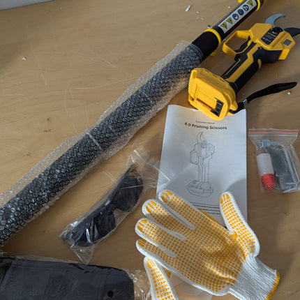 2-in-1 Electric Pole Pruning Shears Cordless Compatibility with DEWALT 20V MAX B