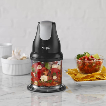 Ninja NJ100C, Express Chop For Chopping, Mincing, and Pureeing, Black, 200W (Can