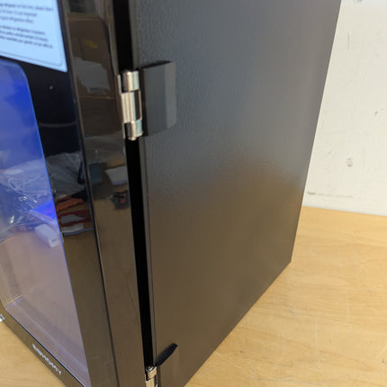 Actual unit: EUHOMY 18L beverage refrigerator