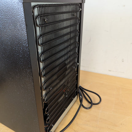 Actual unit: EUHOMY 18L beverage refrigerator